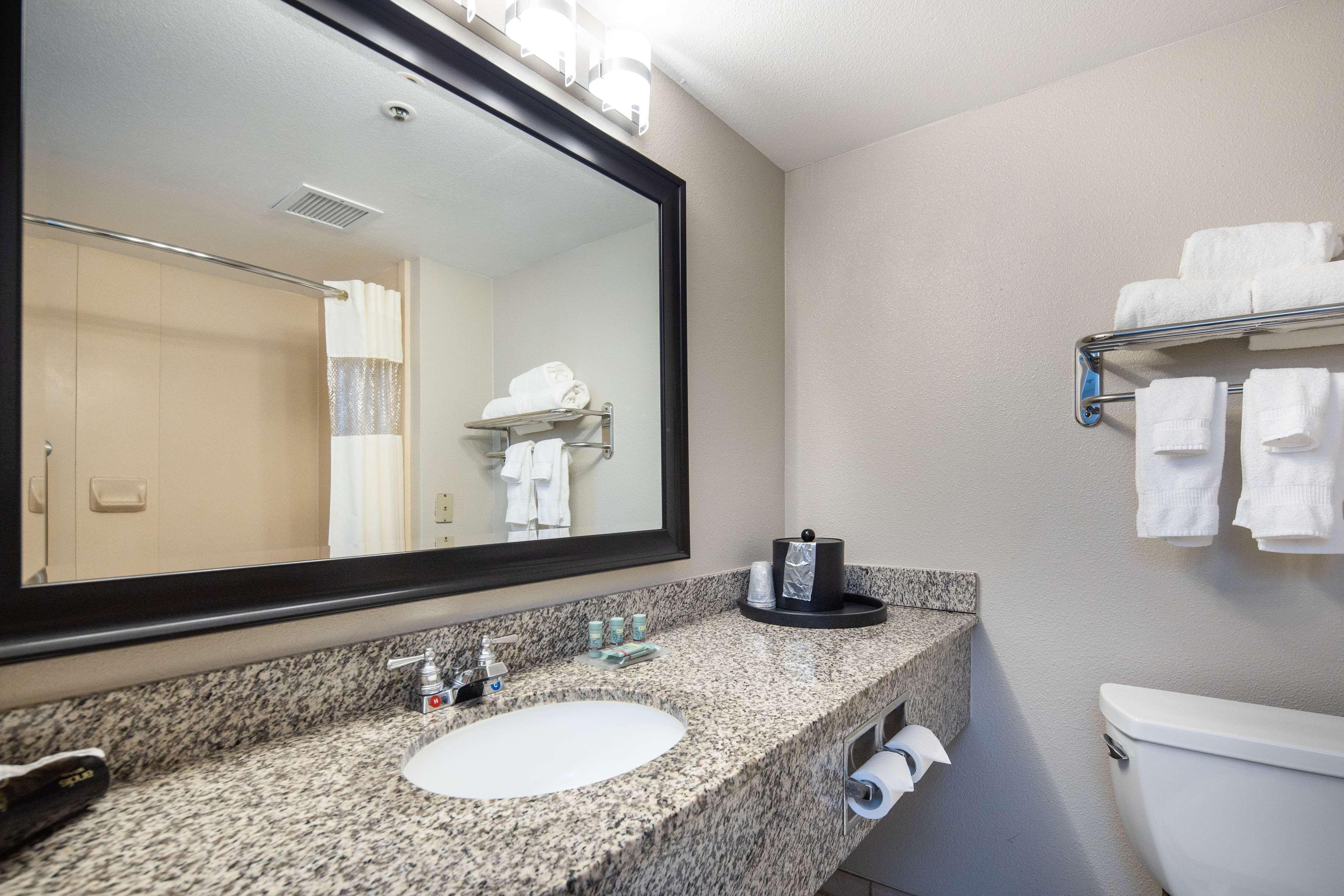 Best Western Inn & Suites San Mateo - San Francisco Airport Bagian luar foto
