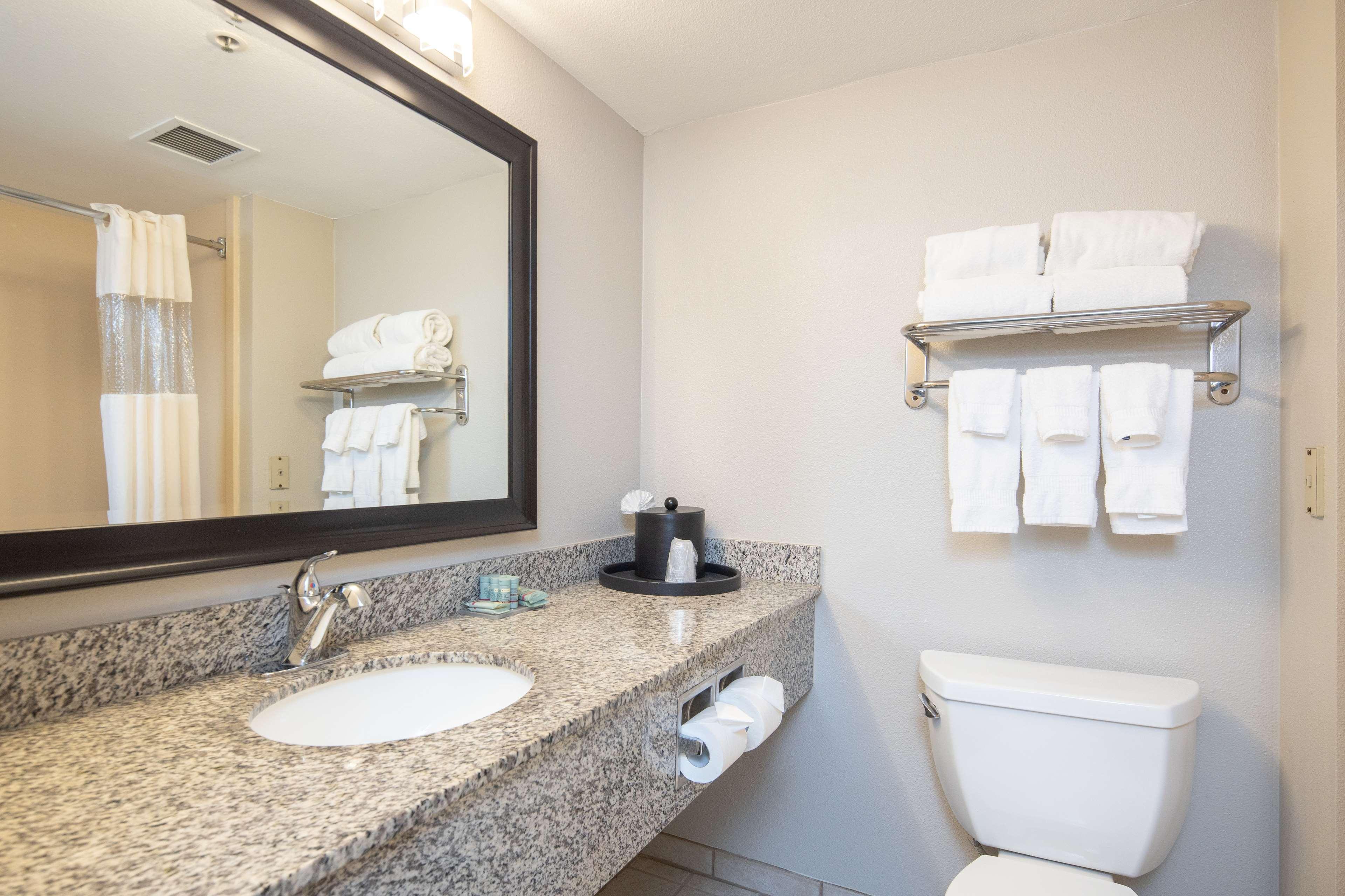 Best Western Inn & Suites San Mateo - San Francisco Airport Bagian luar foto
